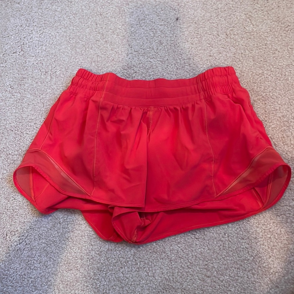 Lululemon hotty hots